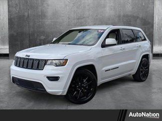 Used 2019 Jeep Grand Cherokee Altitude image 1