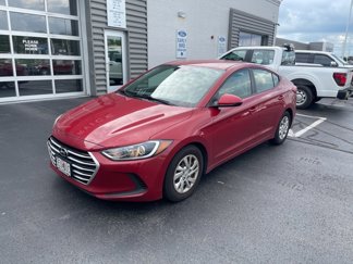 Used 2017 Hyundai Elantra SE image 1