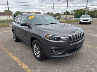 Used 2019 Jeep Cherokee Latitude Plus w/ Cold Weather Group image 1
