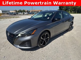 Used 2023 Nissan Altima 2.5 SR image 1
