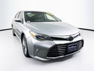 Used 2018 Toyota Avalon Limited image 1