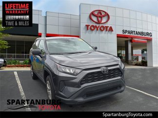 Used 2022 Toyota RAV4 LE image 1