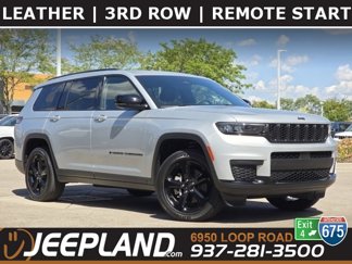 Used 2023 Jeep Grand Cherokee L Laredo image 1
