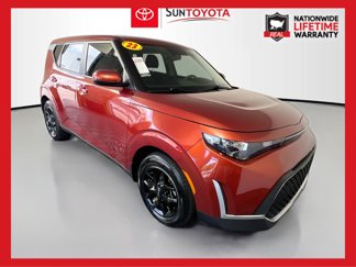 Used 2023 Kia Soul S image 1