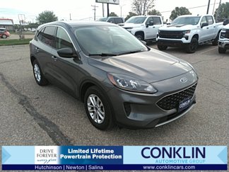 Used 2022 Ford Escape SE image 1
