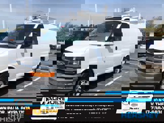 Used 2016 Chevrolet Express 3500 image 1