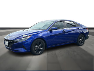 Used 2023 Hyundai Elantra SEL w/ Preferred Accessory Package image 1