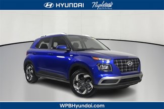Certified 2025 Hyundai Venue SEL image 1