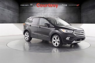 Used 2019 Ford Escape Titanium image 1