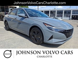 Used 2022 Hyundai Elantra SEL w/ Cargo Package image 1
