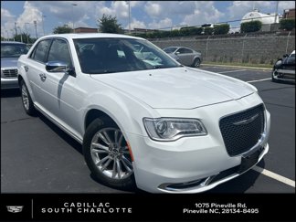 Used 2016 Chrysler 300 C image 1