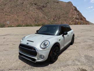 Used 2016 MINI Cooper S image 1