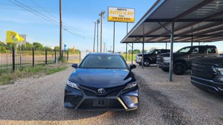 Used 2020 Toyota Camry SE image 1