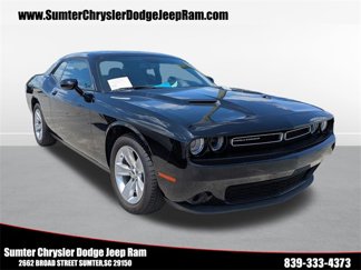 Used 2023 Dodge Challenger SXT image 1
