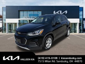 Used 2017 Chevrolet Trax LT w/ Driver Confidence Package image 1