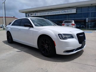 Used 2020 Chrysler 300 Touring w/ Sport Appearance Package image 1