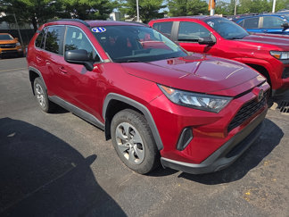 Used 2021 Toyota RAV4 LE image 1