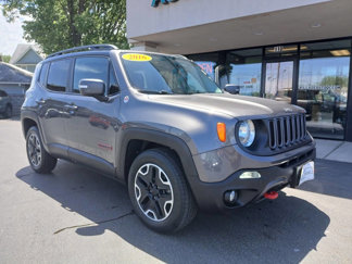 Used 2016 Jeep Renegade Trailhawk image 1