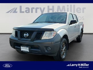 Used 2014 Nissan Frontier SV image 1