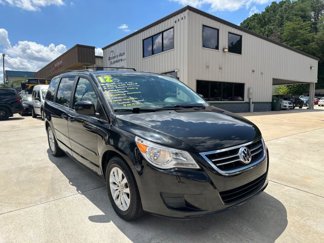 Used 2012 Volkswagen Routan SE image 1
