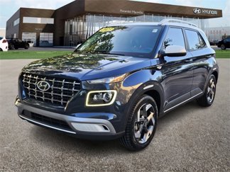 Used 2023 Hyundai Venue Limited image 1