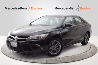 Used 2017 Toyota Camry SE image 1