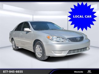 Used 2005 Toyota Camry LE image 1