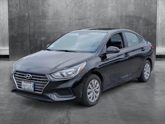 Used 2022 Hyundai Accent SE image 1
