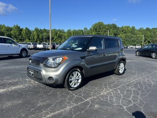 Used 2013 Kia Soul + image 1