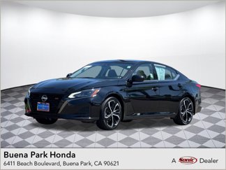 Used 2024 Nissan Altima 2.5 SR w/ SR Premium Package image 1