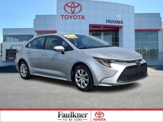 Certified 2022 Toyota Corolla LE image 1