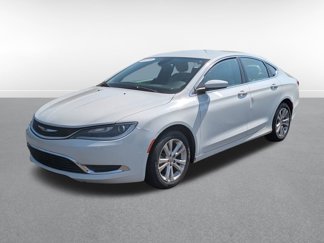 Used 2017 Chrysler 200 Limited Platinum image 1