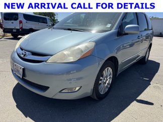 Used 2009 Toyota Sienna AWD image 1