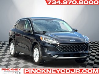Used 2021 Ford Escape SE image 1