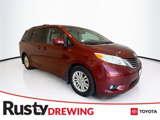 Used 2011 Toyota Sienna image 1