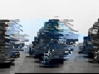 Certified 2025 Volvo XC40 B5 Core image 1