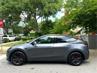 Used 2023 Tesla Model Y Long Range image 1
