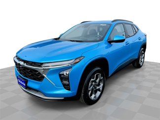 New 2025 Chevrolet Trax LT w/ Driver Confidence Package image 1