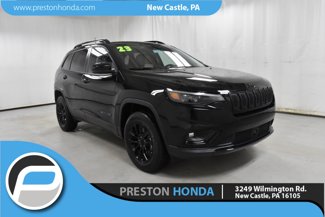 Used 2023 Jeep Cherokee Altitude Lux image 1
