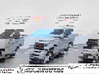Used 2024 Chevrolet Silverado 1500 Custom image 1