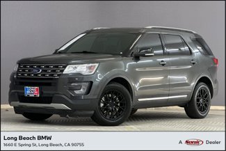 Used 2017 Ford Explorer XLT image 1