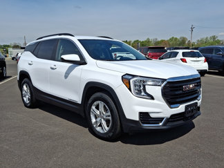 Certified 2022 GMC Terrain SLE w/ Driver Convenience Package image 1