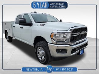 New 2024 RAM 2500 Tradesman w/ Chrome Appearance Group image 1