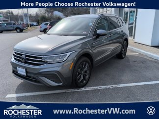 Used 2024 Volkswagen Tiguan SE image 1