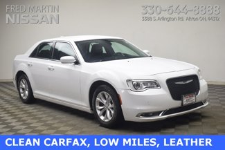 Used 2015 Chrysler 300 Limited w/ Driver Convenience Group image 1