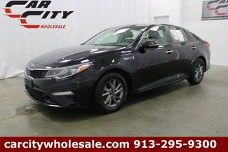Used 2020 Kia Optima LX image 1