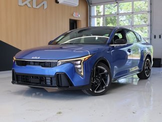 New 2025 Kia K4 GT-Line image 1