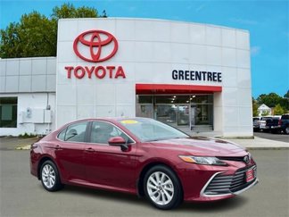 Certified 2022 Toyota Camry LE image 1