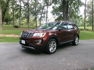 Used 2016 Ford Explorer XLT w/ Equipment Group 202A image 1