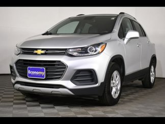 Used 2020 Chevrolet Trax LT w/ LT Convenience Package image 1